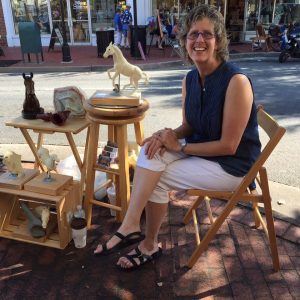 Artist Robyn Ryan, Ready to Demo her Sculpting