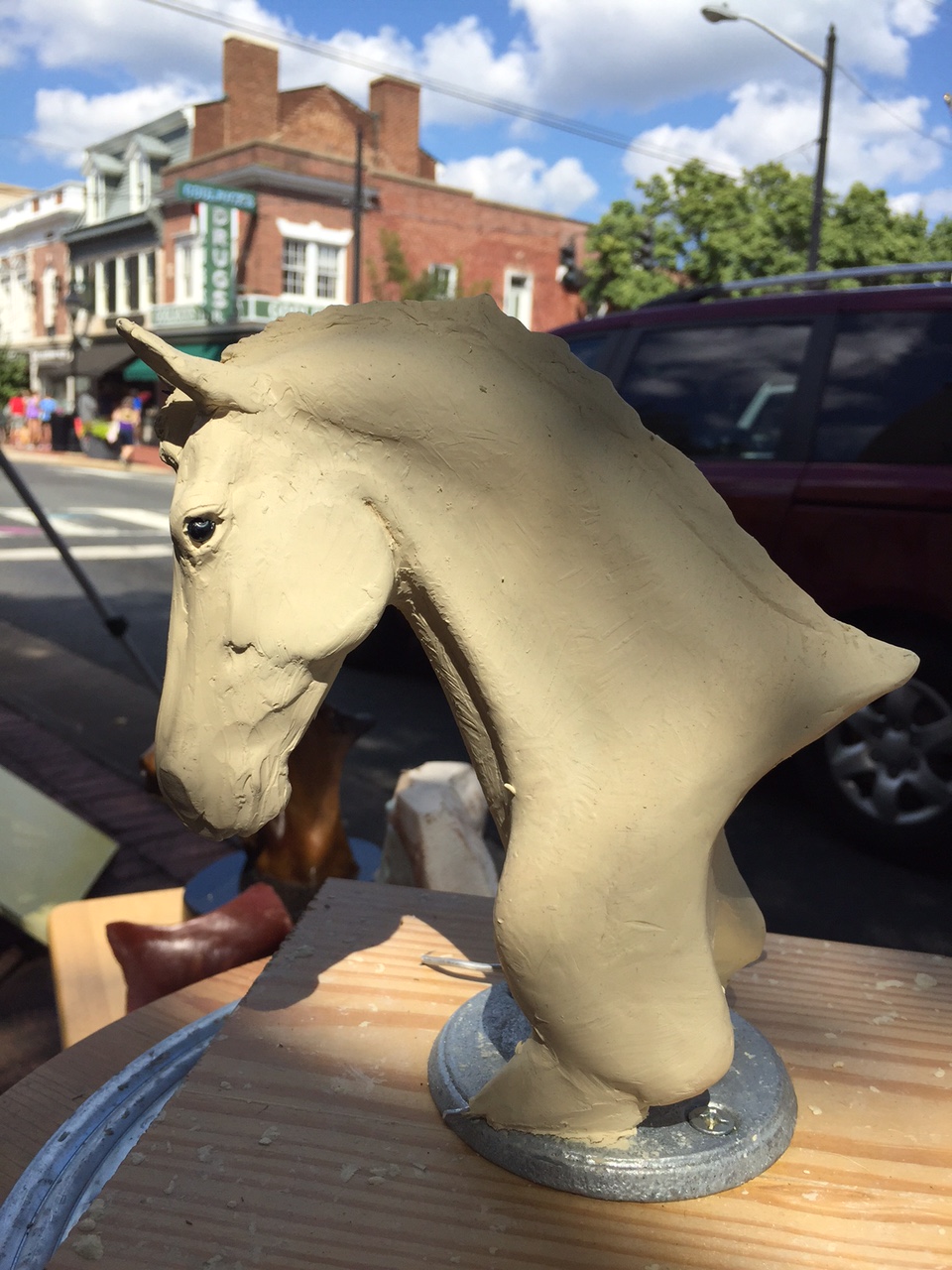Robyn Ryan Equine Sculpture In Progress